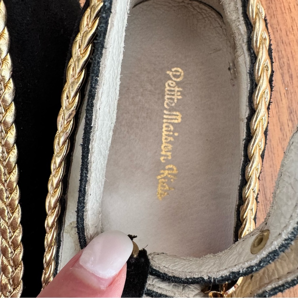 Girl's Empress Noir Suede Bow Mary Jane Dress Flats. Euro Size 30 / US 1… - Picture 13 of 15